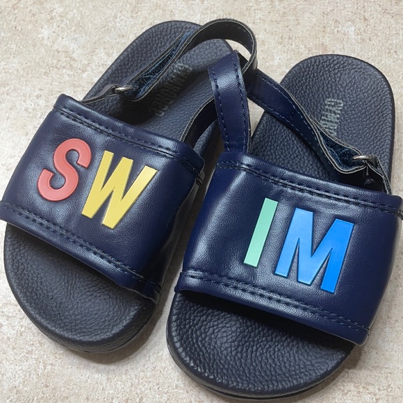 💙BNWOT💙GYMBOREE SWIM SANDALS SLIDES POOL SHOES - Picture 1 of 7